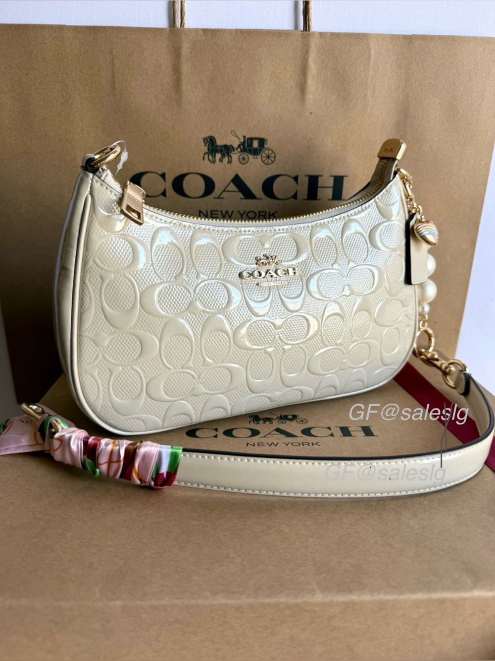 NWT Coach Teri Shoulder Bag Heart Charm patent leather chalkGold gift set